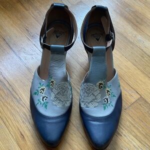 Fluevog Rigel T-Strap with embroidery in blue size 8.5